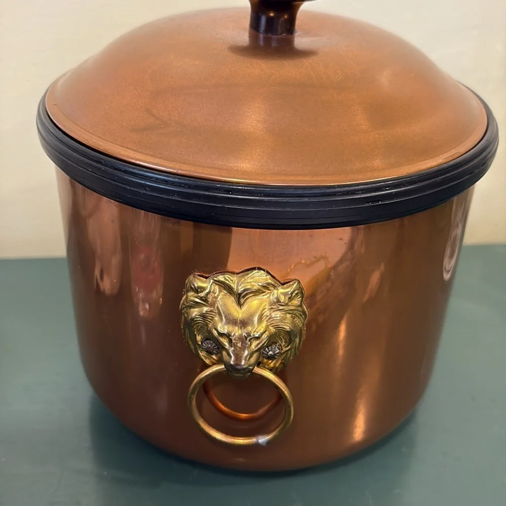 Vintage Coppercraft Guild Ice Bucket with Brass Lion Head Handles.